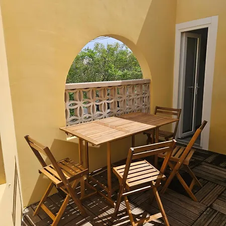 2 A Pied Terrasse Avec Barbecue Daire